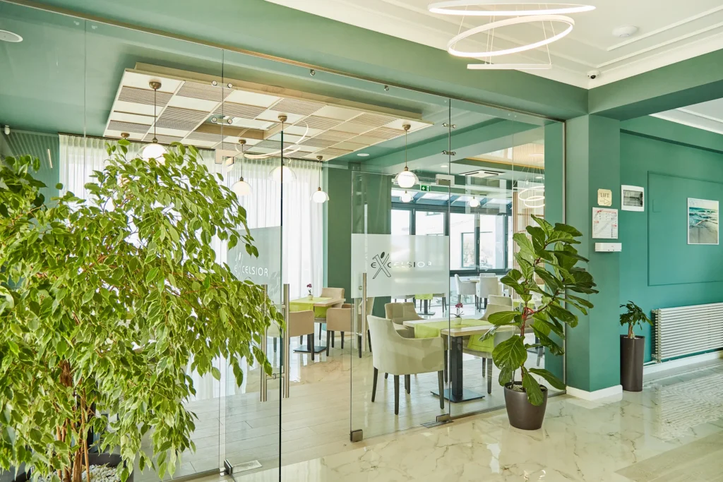 Fotografii Imobiliare Hotel Excelsior Mamaia Nord Navodari, Cauti un Fotograf Profesionist in Constanta? Contacteaza Fashion Books