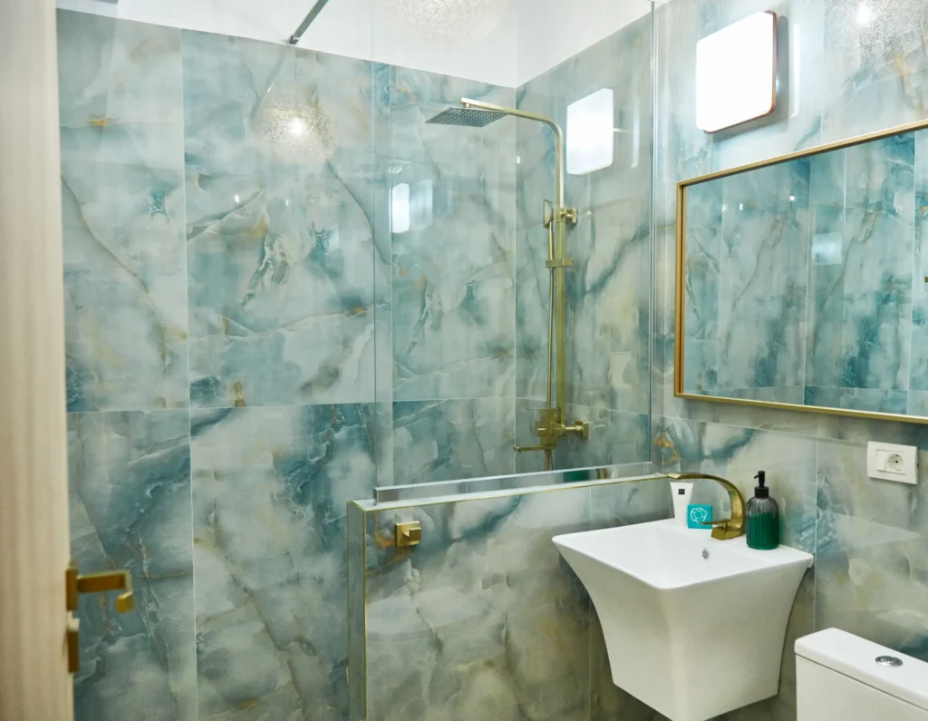 Baie Fotografii Imobiliare Studio Sofia Promenada D9 Mamaia Nord Navodari, Cauti un Fotograf Profesionist in Constanta? Contacteaza-ne